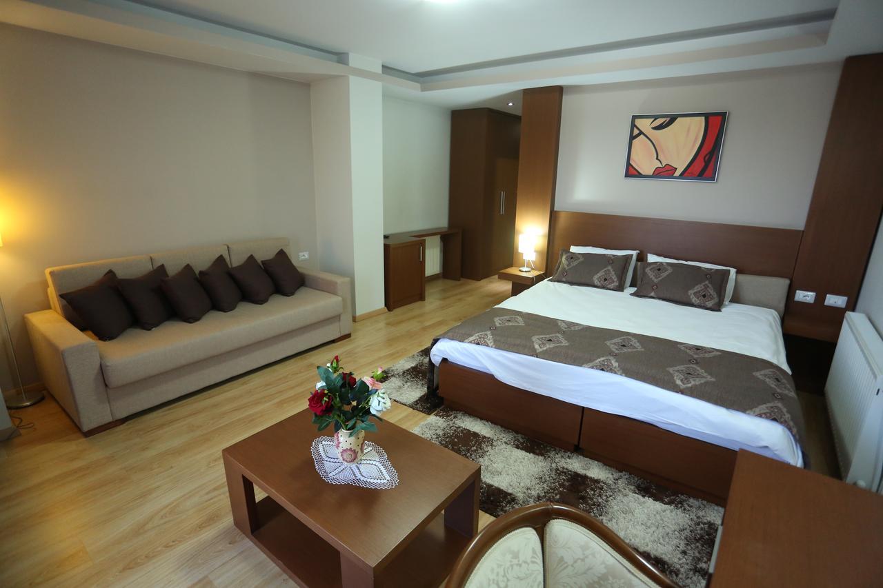 Perla Hotel Pogradec Zewnętrze zdjęcie