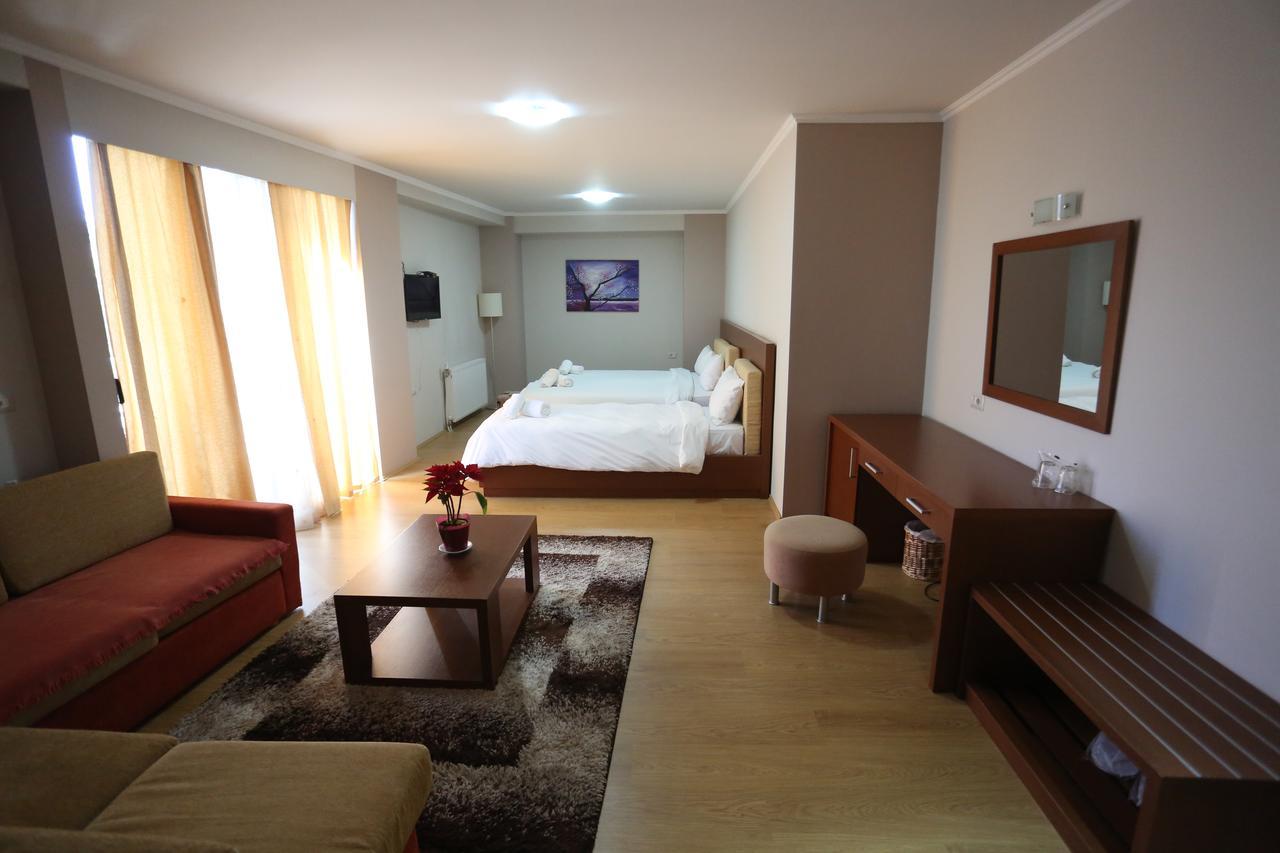 Perla Hotel Pogradec Zewnętrze zdjęcie