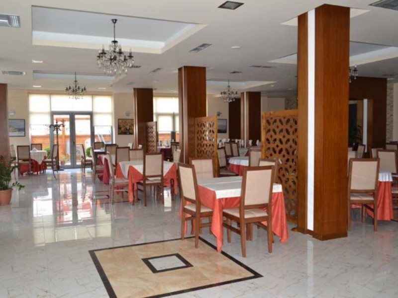 Perla Hotel Pogradec Zewnętrze zdjęcie